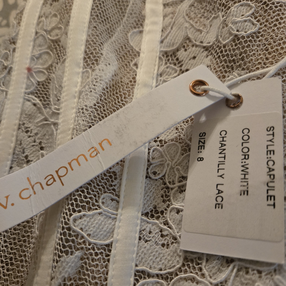 V. Chapman Capulet Dress in White Chantilly Lace - Picture 11 of 11